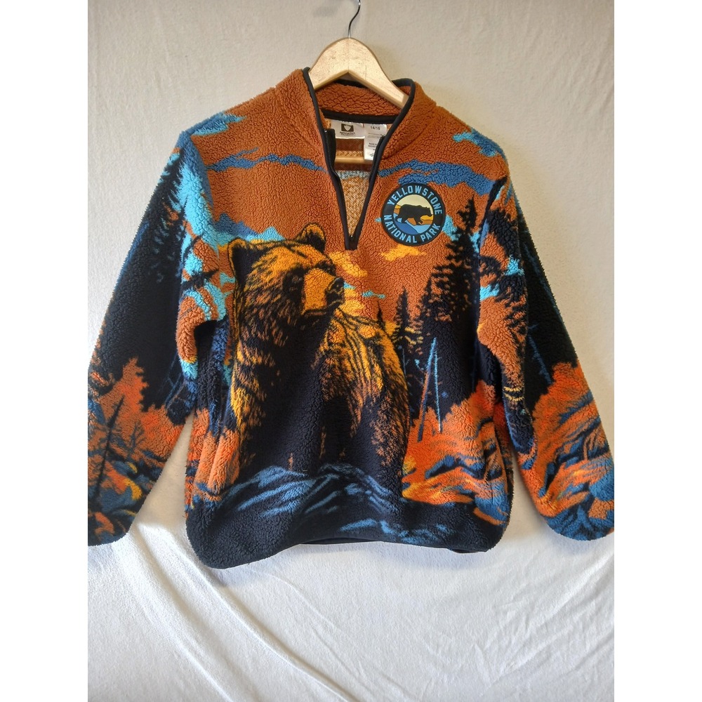Yellowstone national park boys size 14/16 plush quarter zip granola gorpcore